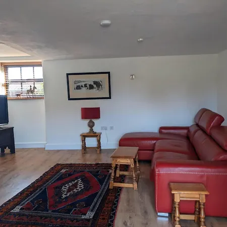 Сasa de vacaciones No1 The Yard, Regilbury Court, Winford *