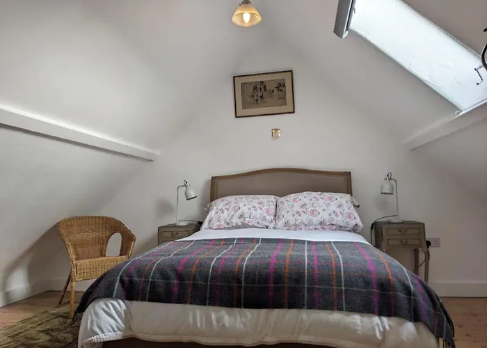 No1 The Yard, Regilbury Court, Winford