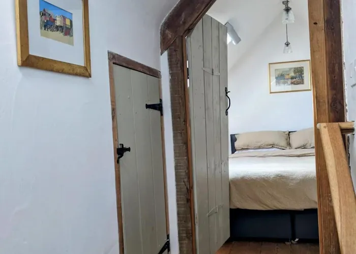 Holiday home No1 The Yard, Regilbury Court, Winford Bristol