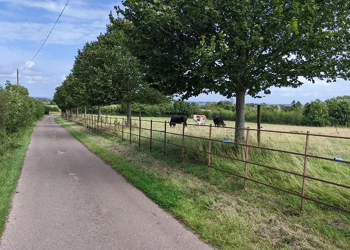 No1 The Yard, Regilbury Court, Winford *