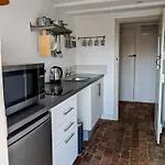 No1 The Yard, Regilbury Court, Winford بيت للعطل