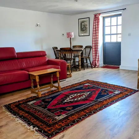 No1 The Yard, Regilbury Court, Winford *