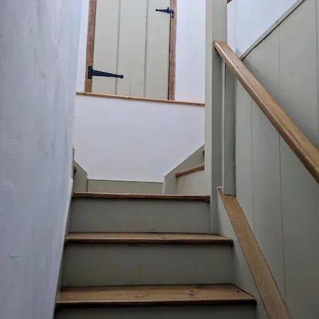 No1 The Yard, Regilbury Court, Winford *